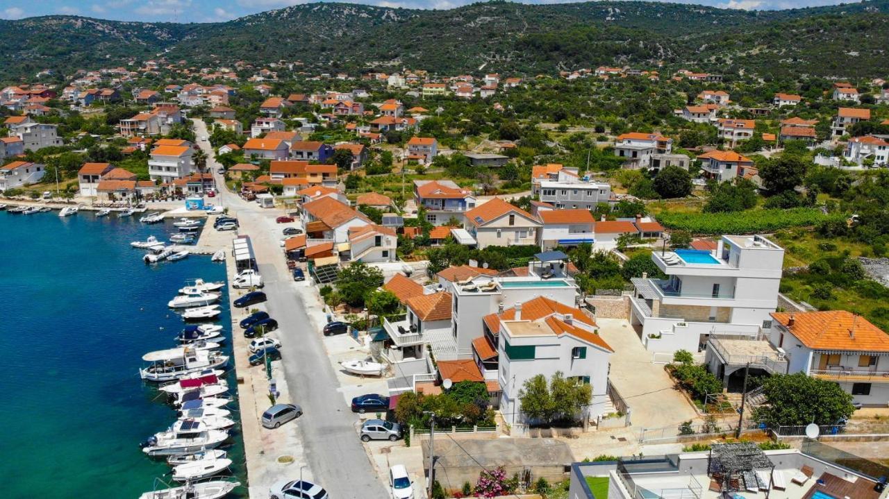 Villa Adastra Vinišće Exterior foto